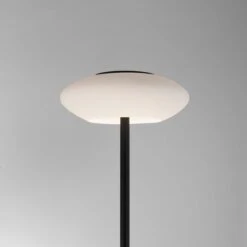 LED-Stehlampe Q-Etienne -Lichtwelt Verkauf FJPG S700 1434