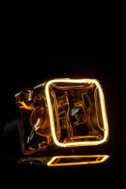 LED-Würfelform E27/6 Watt -Lichtwelt Verkauf FJPG S700 3149